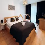 Cozy Corner * بوزنان